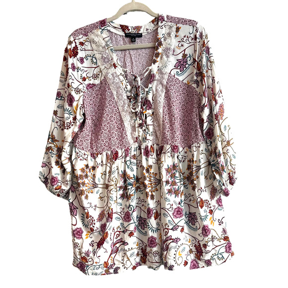 signature Studios Tops - Signature Studios Size 1X Floral and Lace Tie Up Boho Babydoll Blouse